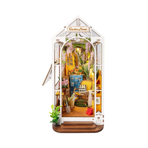 Rolife Holiday Garden House DIY Book Nook Kit TGB06. Mô hình Deer Store